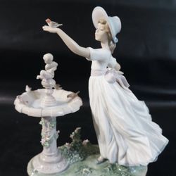 Lladro #6106 "Spring Joy” Girl at Fountain Birdbath With Bird 1994
