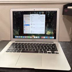 MacBook Air 2017 128Gb