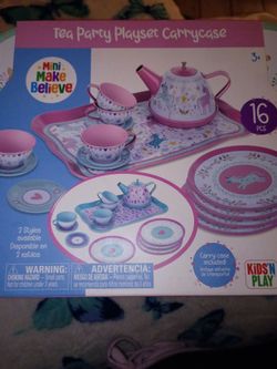 Tea party playset with carrycase