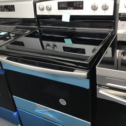 New Scratch And Dent Amana 4 Burner Glass Top Stainless Steel Range. 1 Year Warranty 