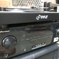 Pioneer Receiver+turntable + Harmon/kardon Spkrs