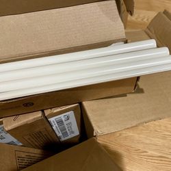 Jolly Pencil Tile (color is “Biscuit”)