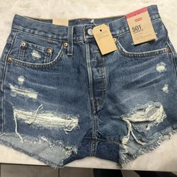 Women 501 high rise Levi shorts 