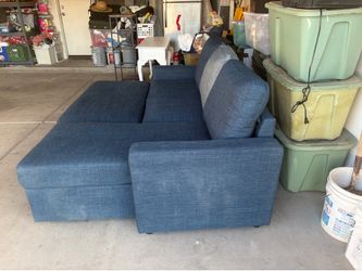 Lounge couch