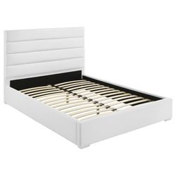 Queen Bed new in BOX 