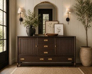 Beautiful Teakwood Cradenza