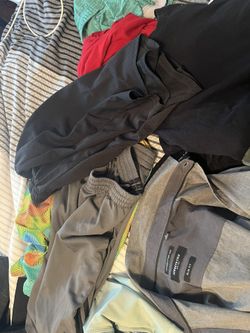 Men’s Medium/marge Shirts And Shorts Nice!!!