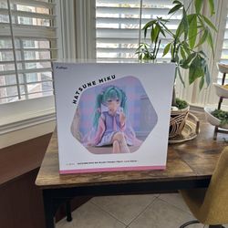 Hatsune Miku Figure
