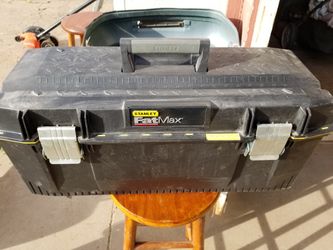 Stanley tool box 28 in.