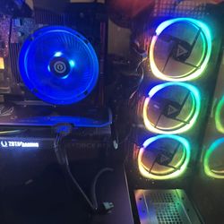 Whole Pc Set Up Comes With 2 Monitors