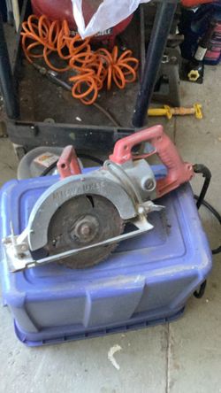Milwaukee Electric Saw