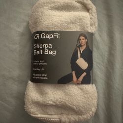 GapFit Sherpa White Belt Bag