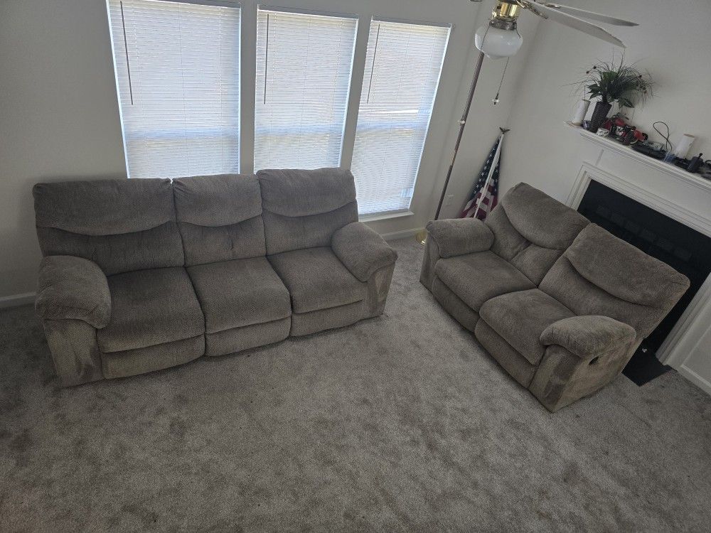 RECLINER SOFA SET