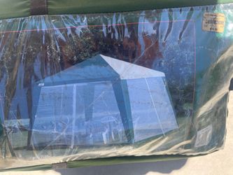 West view 10ft x10 ft tent