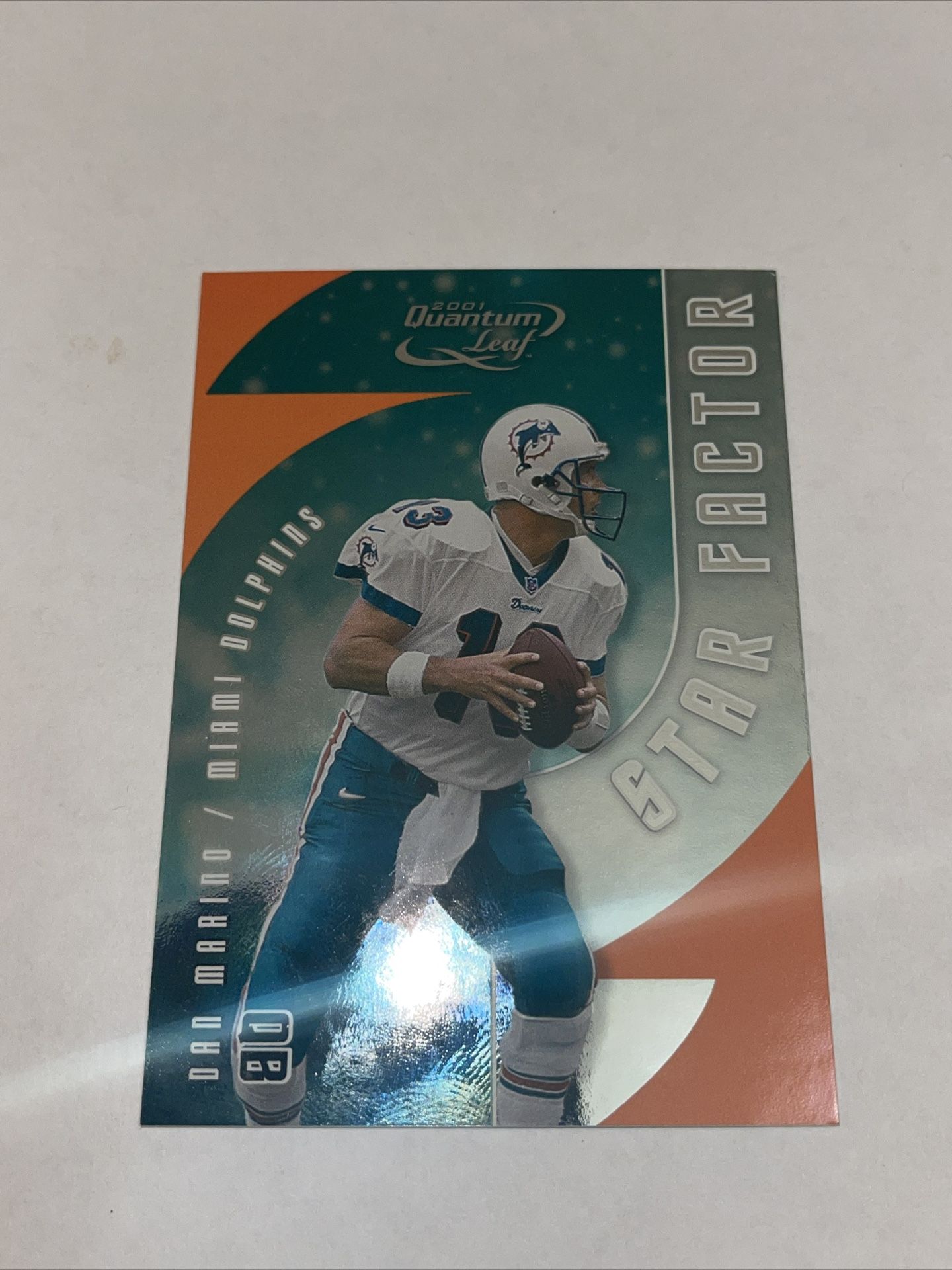 2001 Quantum Leaf Star Factor Dan Marino #0621/2000