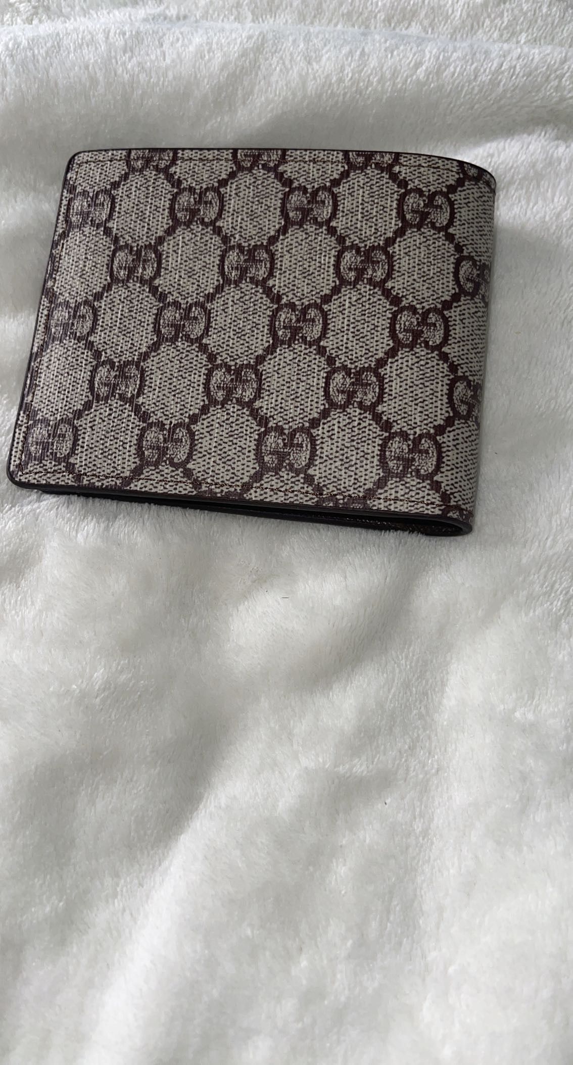 Dior Wallet Men for Sale in Glendale, CA - OfferUp