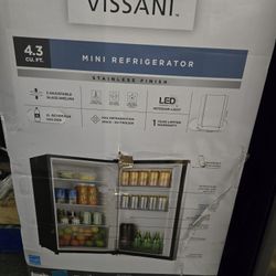 Vassani 4.3 Cu. Ft. Mini Refrigerator  Black With A Stainless Finish