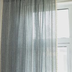 Curtains and curtain rod