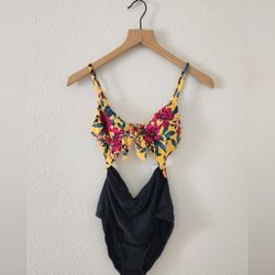 NEW Sea Angel Open Halter Tie One-Piece Swimsuit Size Small