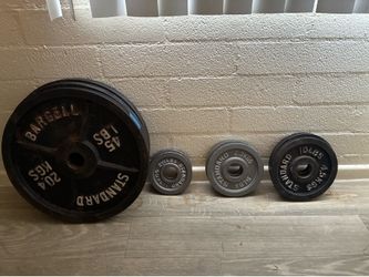Weightlifting, squat stand, plates, Olympic barbell