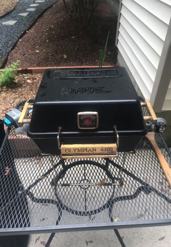 Olympian 4100 gas grill