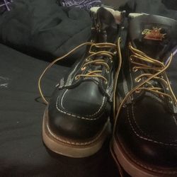 Thorogoods boots size 9