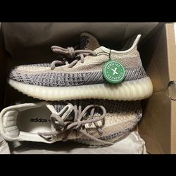 Brand New Ash Pearl Yeezy Boost 350 V2