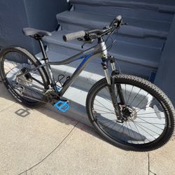 Cannondale Tango 4 Women's Mountain Bike