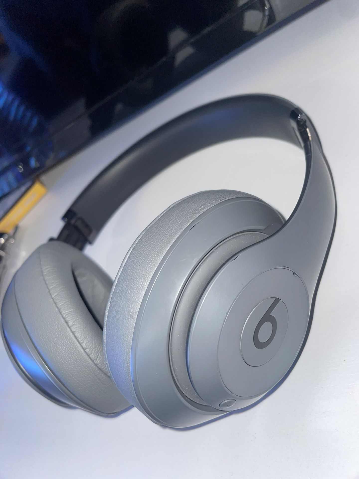 Beats Studio3 Wireless headphones 