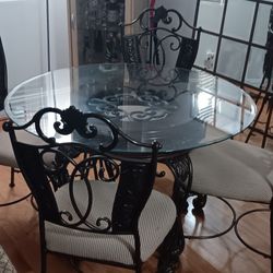 round table with 4 chairs