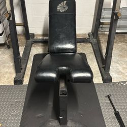 $ 200 Adjustable Bench And Squat Rack With Pulling System 