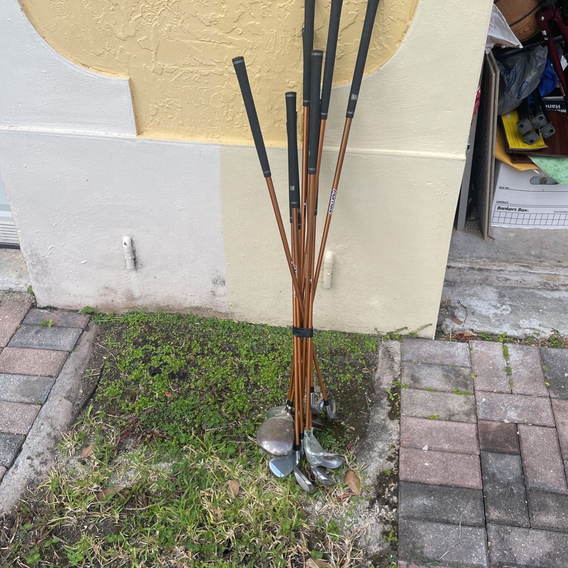 Golf Clubs Set … Wilson Matrix 10 Clubs