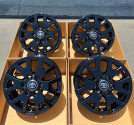17” Toyota Tacoma SR5 OEM Wheels Gloss Black