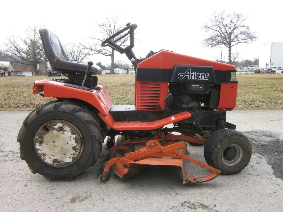 Ariens HT-18 2 cylinder lawn and garden tractor / 48" deck and plow