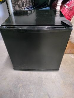 Small cube fridge