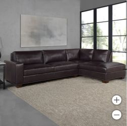 Thomasville Artesia 2-piece Leather Sectional.  