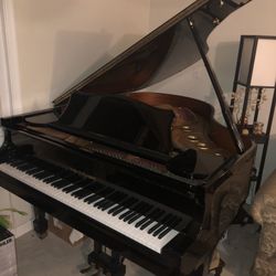 Grand Piano - Kohler And Campbell In