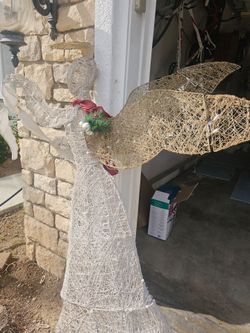Angel Xmas decor