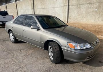 2000 Toyota Camry