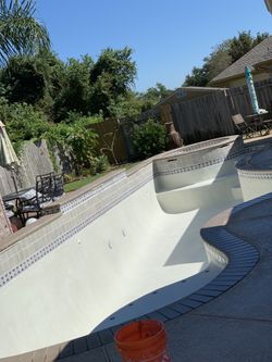 Pool plastering