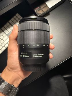 Canon EF-S 18-135mm f/3.5-5.6 IS USM Lens
