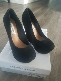 Steve Madden black suede shoes, size 6, brand new
