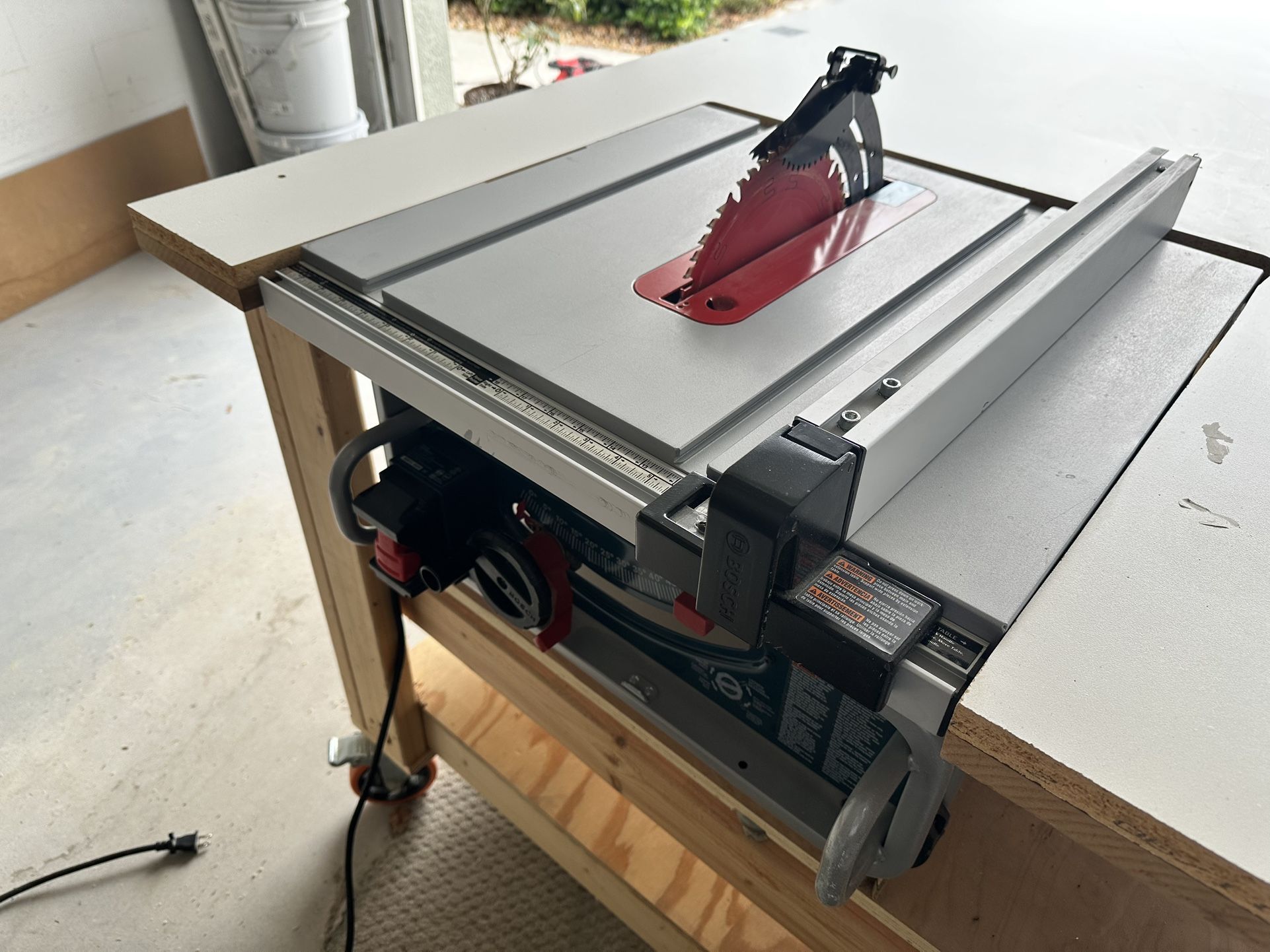 Bosch Table Saw & Table