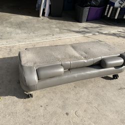 01-06 Yukon XL 3rd Row Seat $200