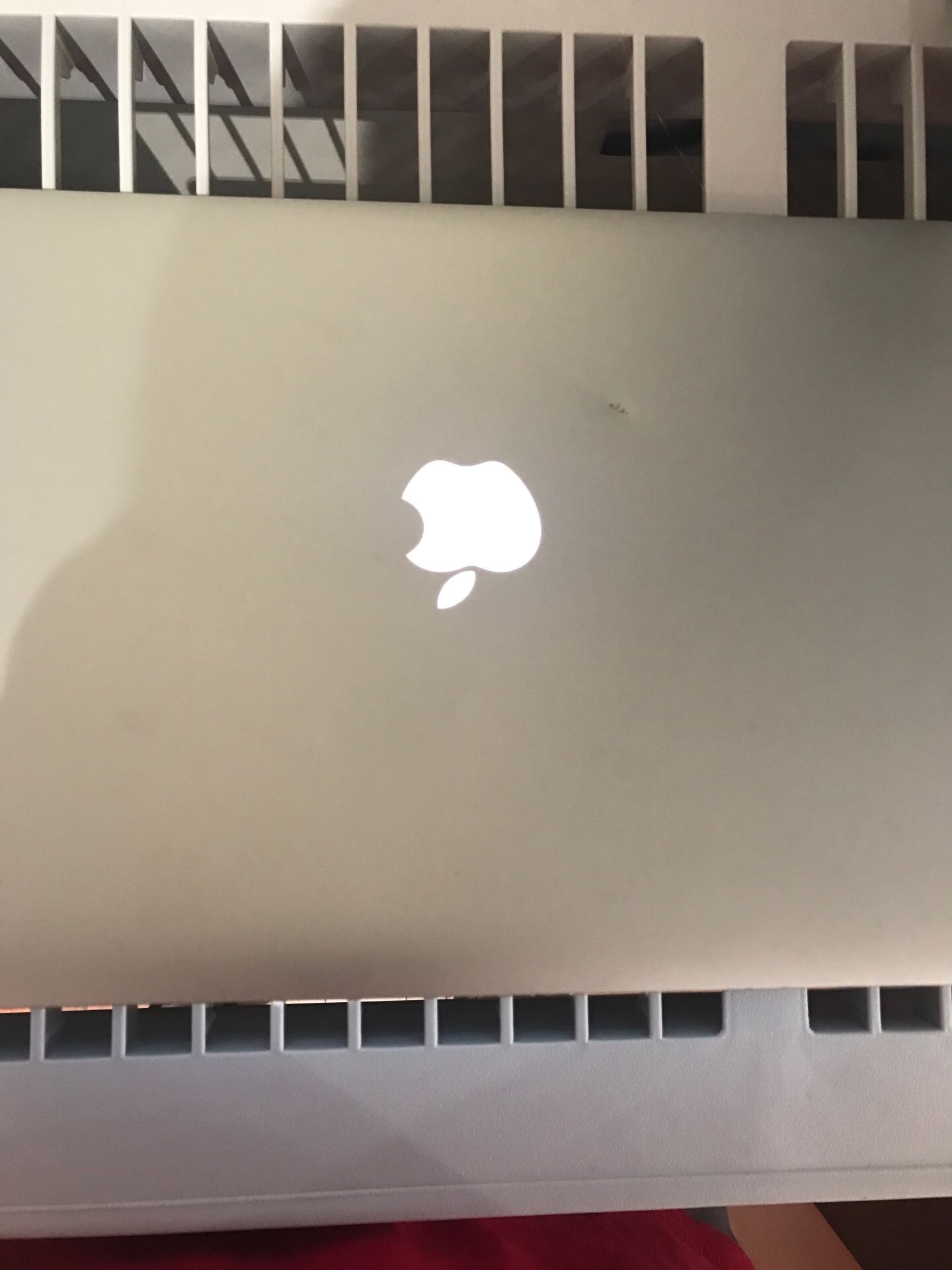 MacBook Pro 15” Mid-2012 i7/256 SSD/8 GB RAM