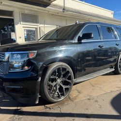 2016 Chevrolet Tahoe LT
