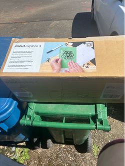 Brand new Never used Cricut Explore 4