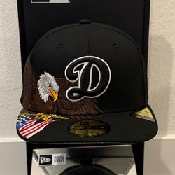 Los Angeles Dodgers New Era American Eagle and Flag pre-curved Fitted Hat