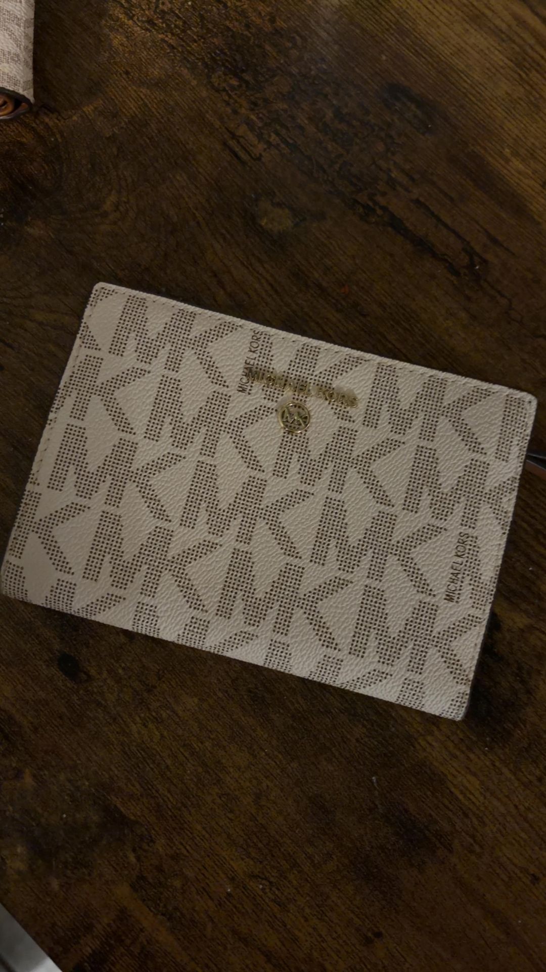 Michael Kors’s wallet