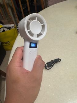 Hi powered portable mini fan brand new ultra quiet strong wind